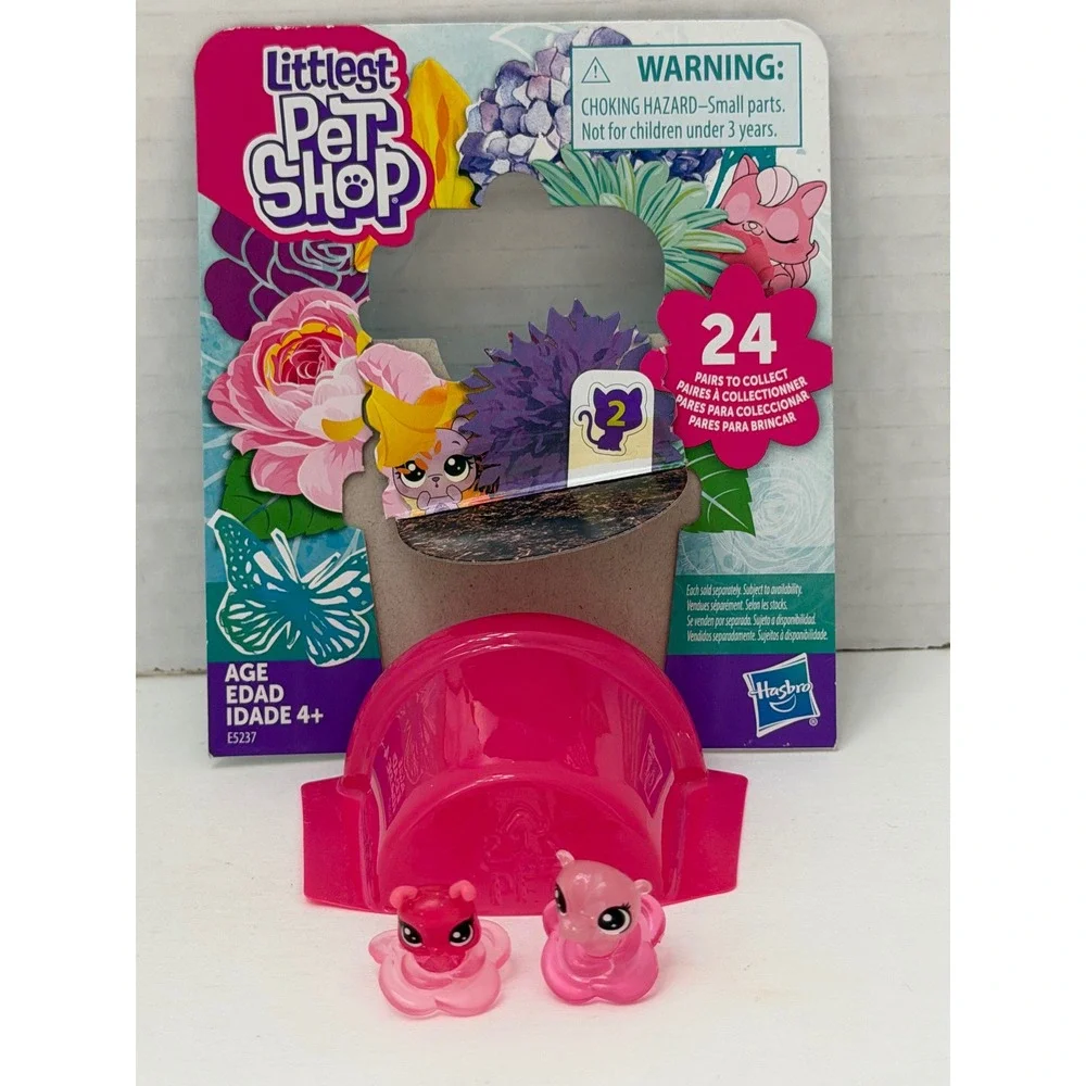 Hasbro Littlest Pet Shop Toy with Pink Pot New Miniature Mini Pets Two Tiny Figs